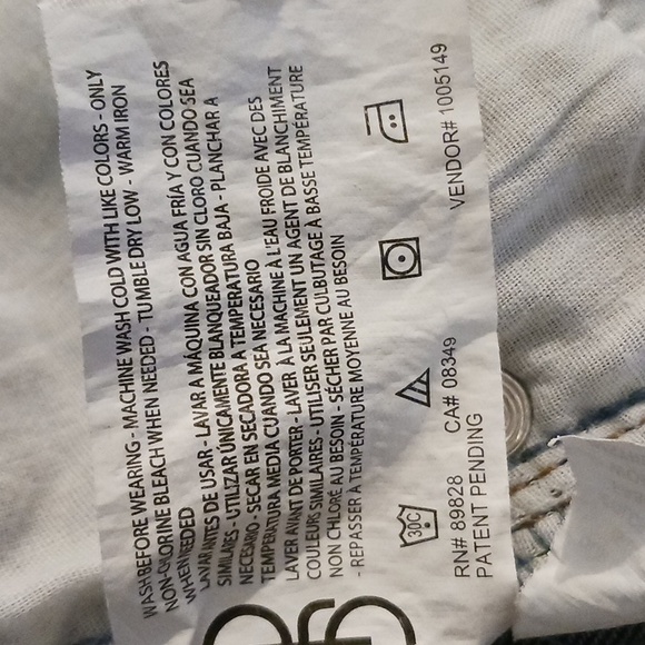 Gloria Vanderbilt All-Around Slimming Effect Jean/ Denim Capri - Picture 11 of 12